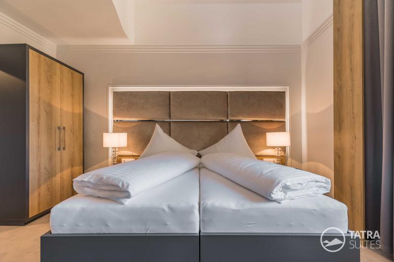 King size bed