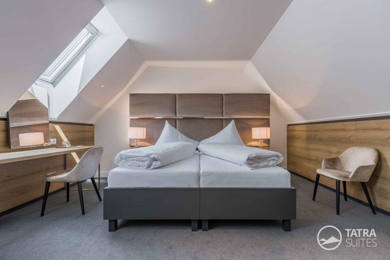 King size bed